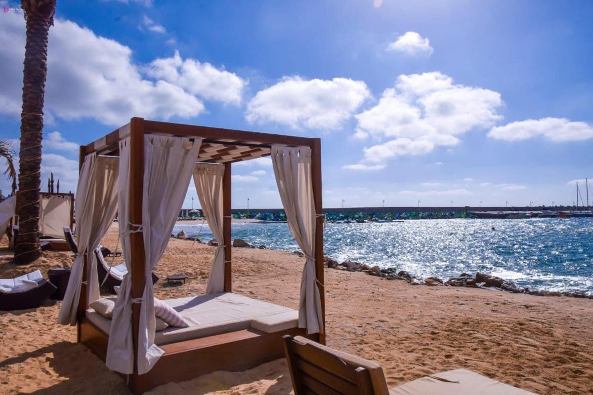 Fleet Club Mahrousa Александрія Екстер'єр фото Beach in Marina El Alamein